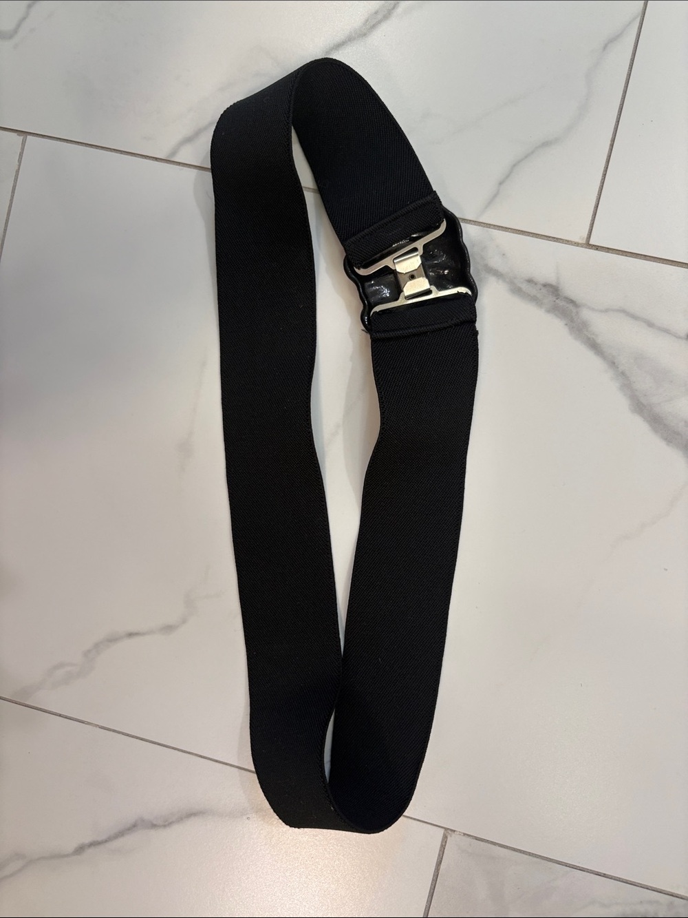 1980s Black Stretch Belt with Decorative Shell Buckle - Picture 2 of 5